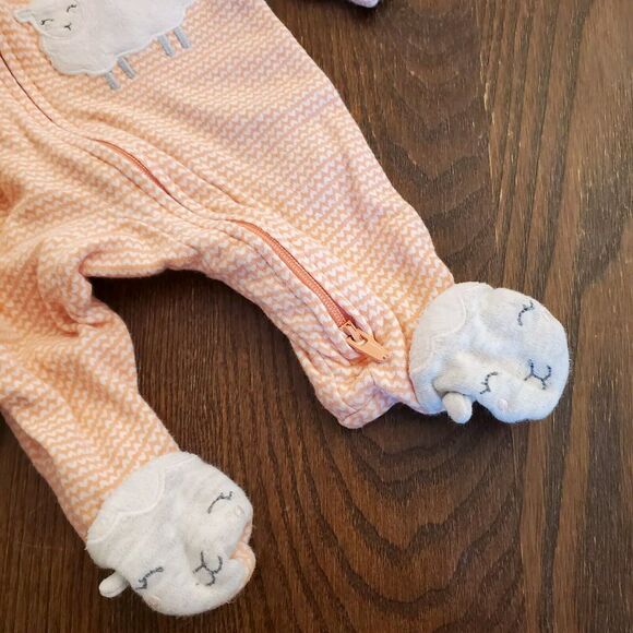 Lot of 4 Carter's NB Girls O mo Zip Rompers Stripes, Elegant, Sheep & Butterfly - Picture 7 of 12